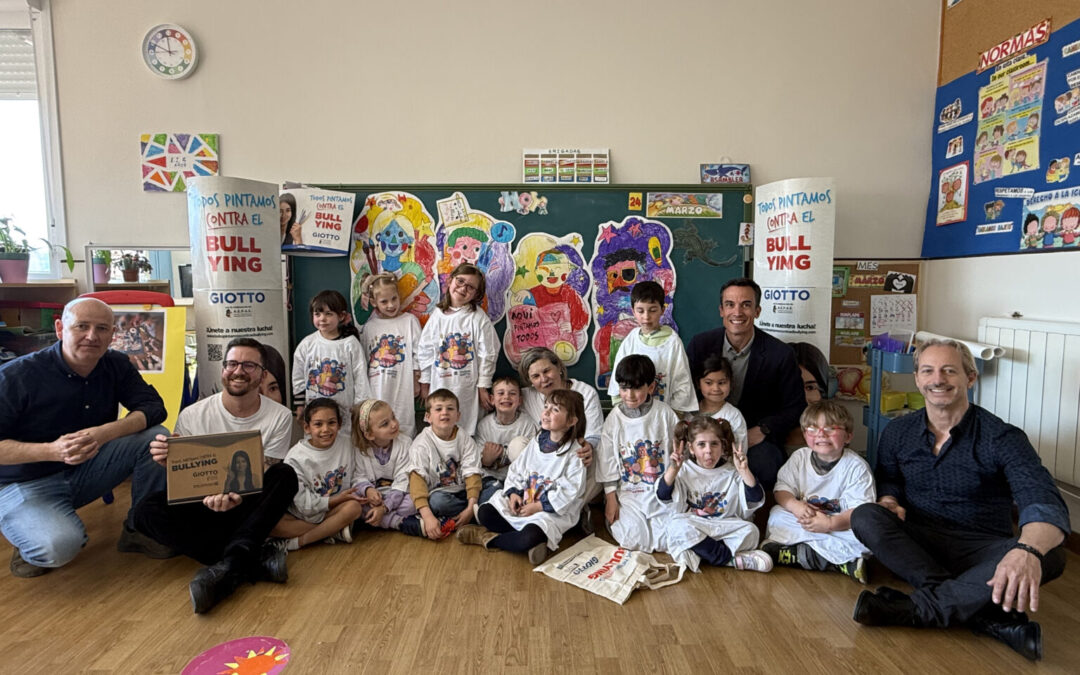 Una jornada inolvidable en el CP Bernardo Gurdiel para celebrar el primer premio de «Pinta contra el bullying» (2025)